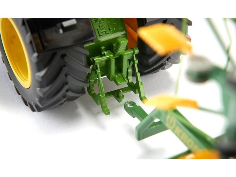 Siku Traktor John Deere 8R 370 1:32 7 Siku Traktor John Deere 8R 370 1:32 – Bild 5