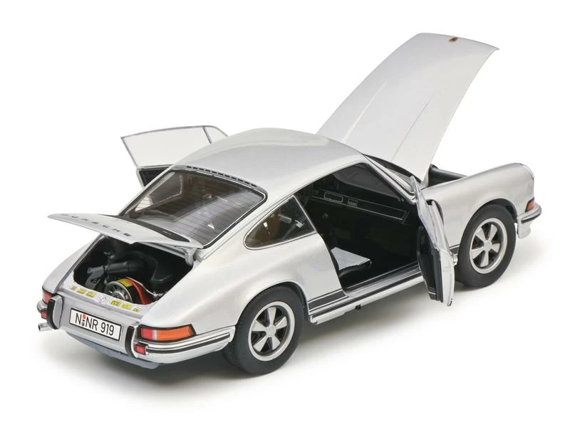 Schuco Sportwagen Porsche 911S Coupé, Silber 1:18 8 Schuco Sportwagen Porsche 911S Coupé, Silber 1:18 – Bild 6